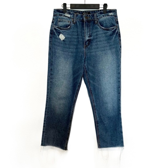 STS Blue Alicia Mom Jean Medium Wash Denim Distressed Frayed Hem Jeans Size 30 - Picture 1 of 9